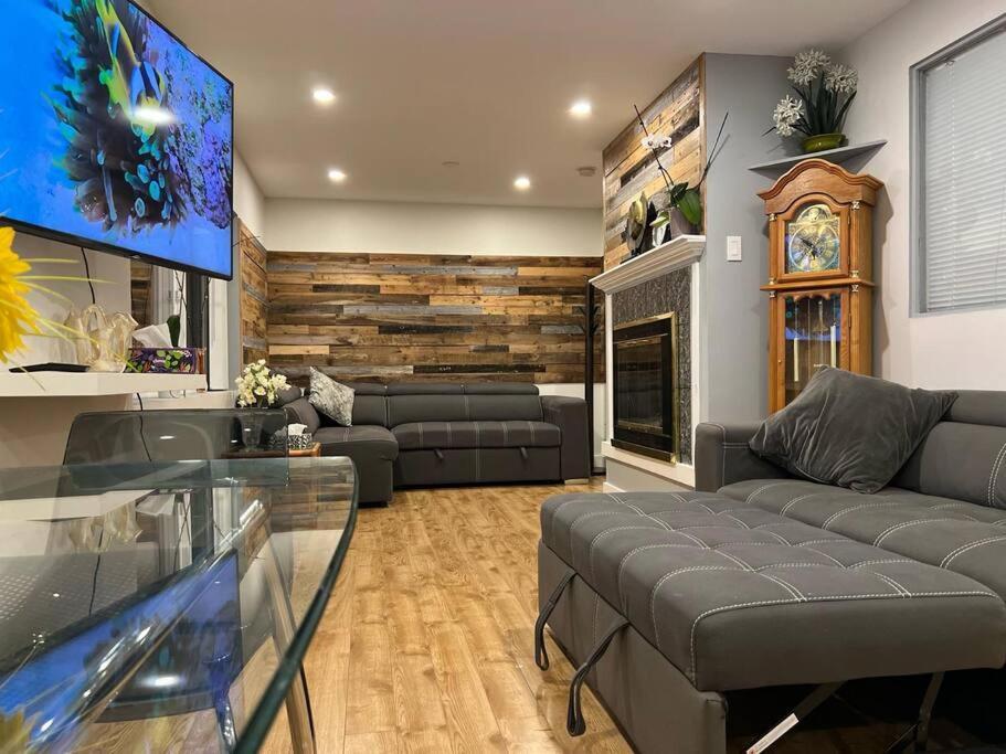 Westview Vacation Rental - Two Br House North Vancouver Zewnętrze zdjęcie