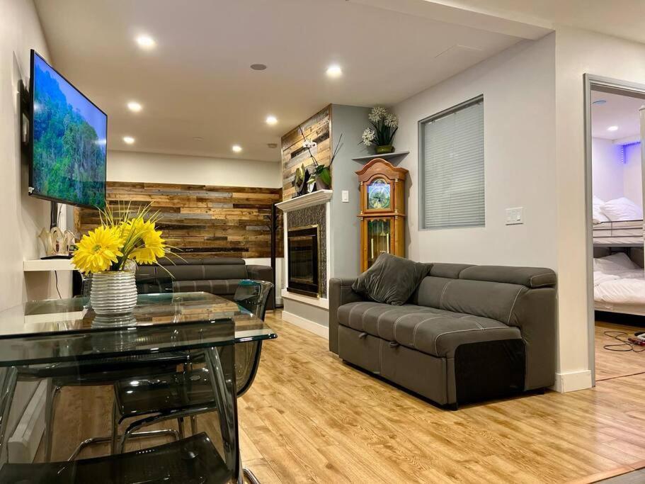 Westview Vacation Rental - Two Br House North Vancouver Zewnętrze zdjęcie