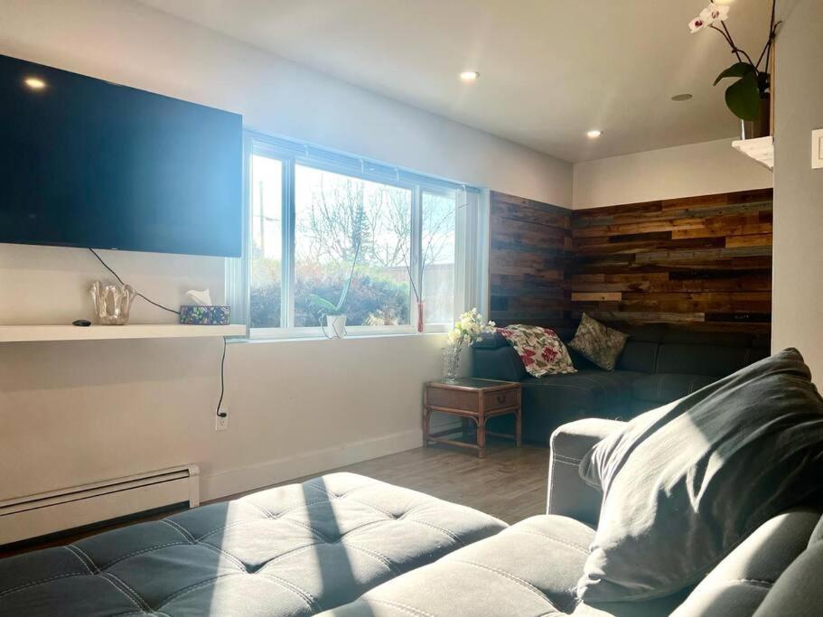 Westview Vacation Rental - Two Br House North Vancouver Zewnętrze zdjęcie